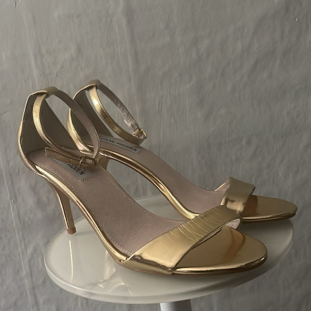 Steve Madden Gold Strappy Heels 👠  Size 9.5 - Worn once